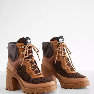 Sorel BREX Heel Cozy Lace Womens Size 7 Tawny Buff Boots